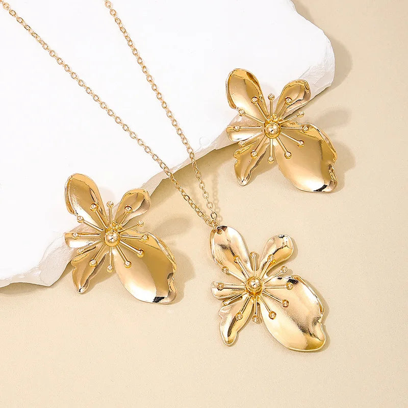 Korean Fashion Designer Enamel Flower Necklace Set
