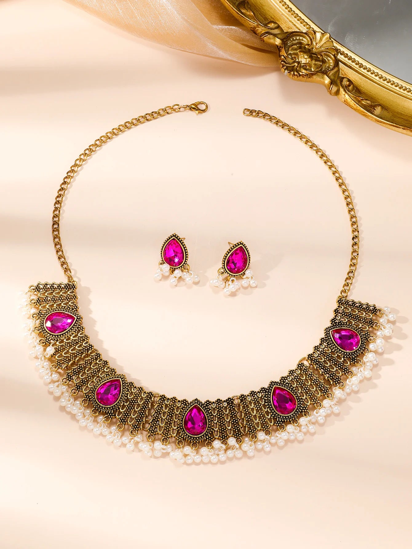 2 PCS Vintage Indian Style Alloy Necklace Earrings Set